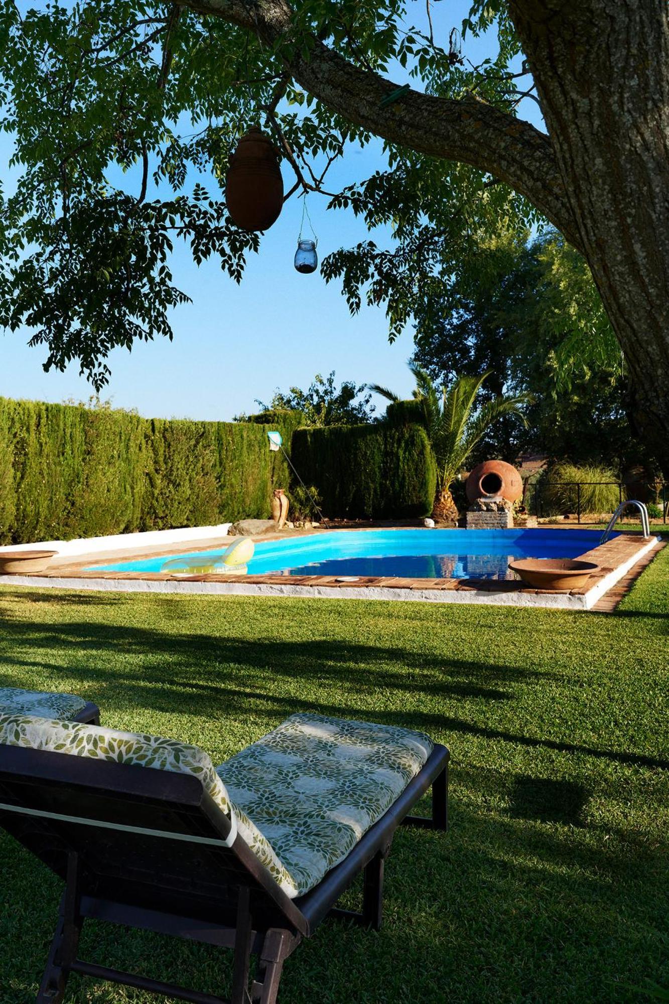 Villa Botero Constantina Exterior photo